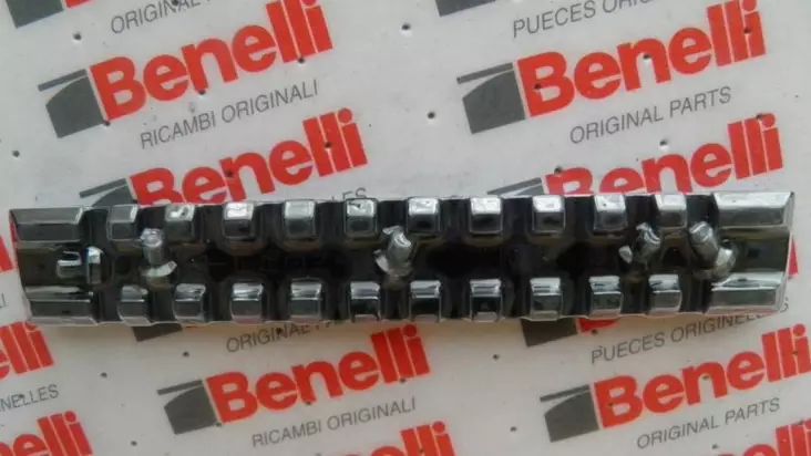 Benelli Argon Picatinny Rail + Screws - Weapon-specific Picatinny and Weaver rai - BF0097901 - 1