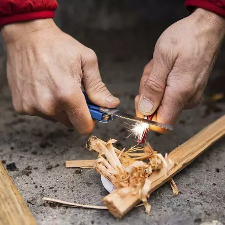 Leatherman Signal with Nylon Sheath - Multitools and stiletto knives - 832265 - 2